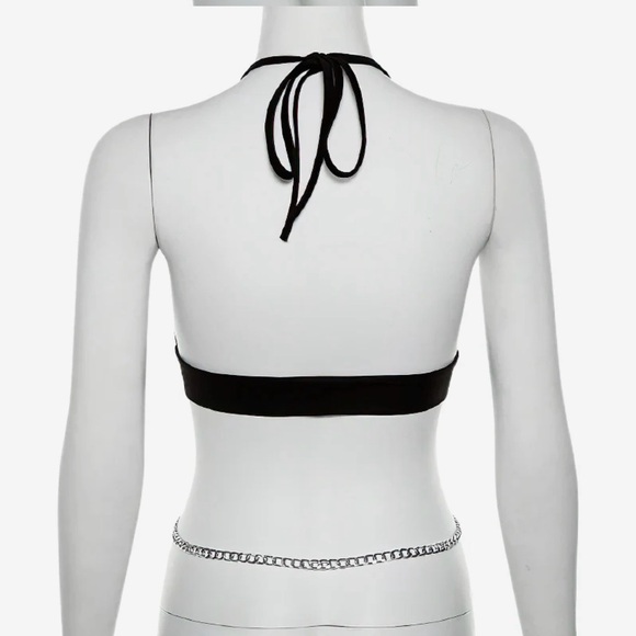Cross Chain Halter neck Crop top - Picture 3 of 4